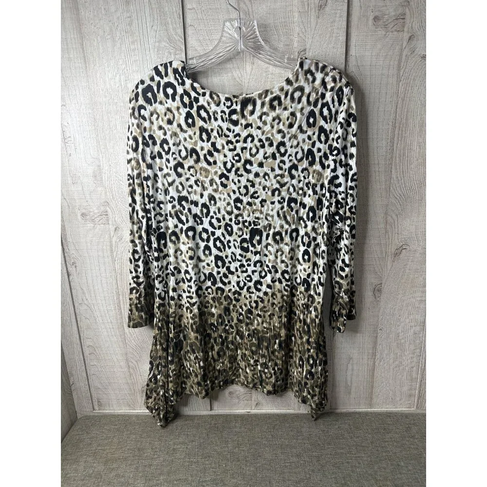 Ruby Rd Leopard Animal Print Tunic Top Studded Neckline 3/4 Sleeves Womens M - Picture 2 of 6